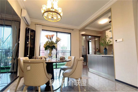 城东樱花苑4室2厅2卫132万150m2抵账房